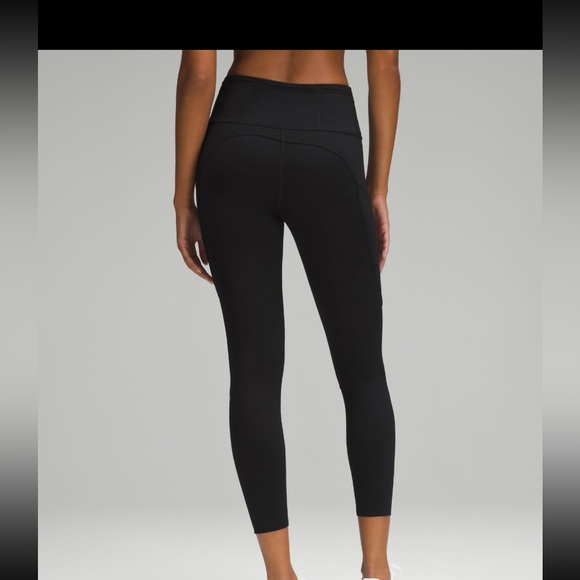 Lululemon black fast and free legging size 4 25 inches - Picture 7 of 7